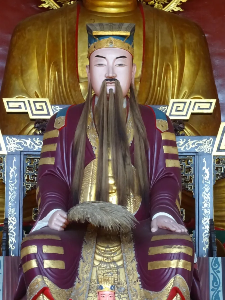 新竹市東區靈隱寺孔明先聖